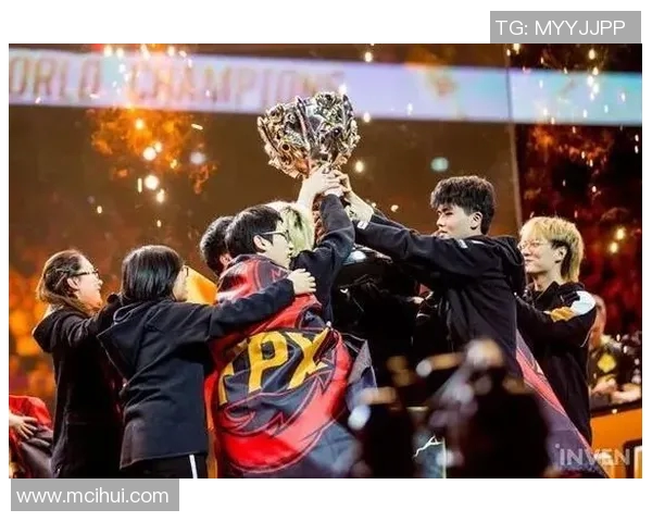 FPX战队的崛起之路：从默默无闻到洲际赛的荣耀之旅